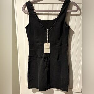 Elegant Black Zip-Front Mini Dress